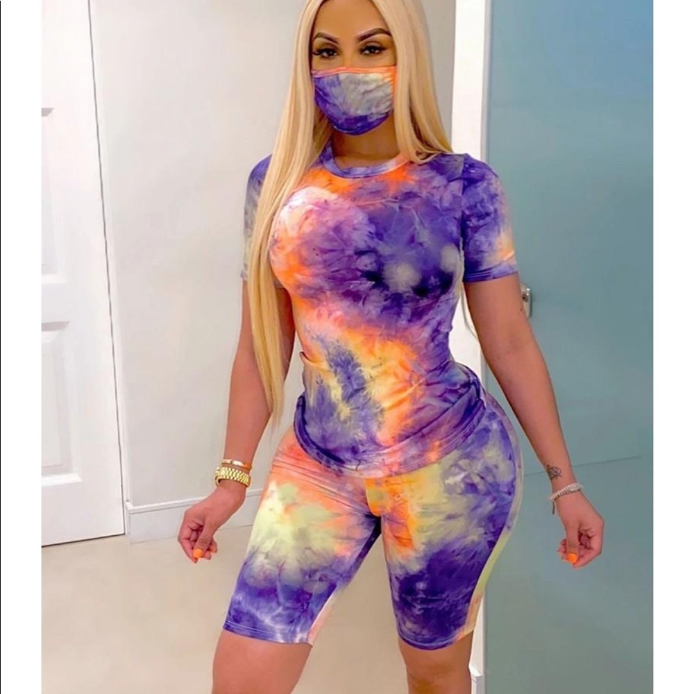 Diana Set with Matching Mask